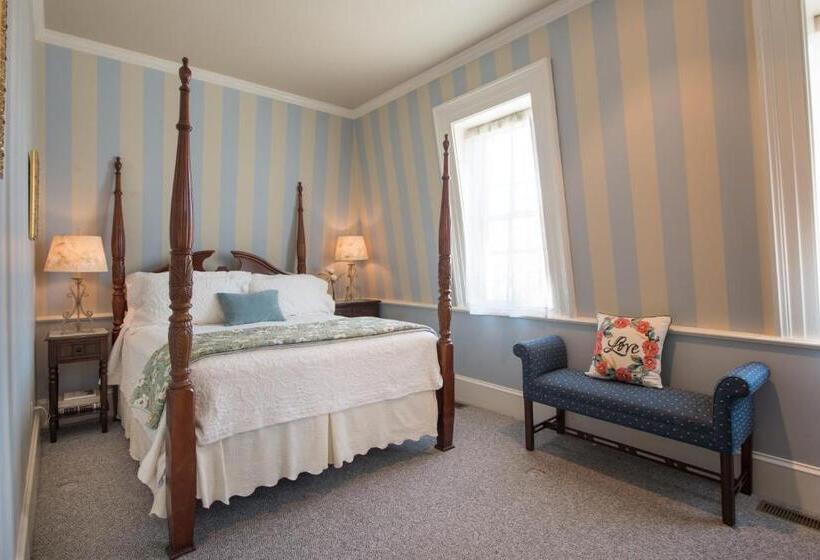 수피리어 스위트, Captain Farris House