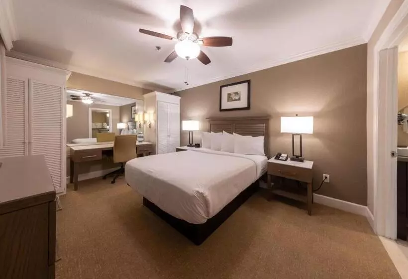 سوییت, Carlsbad Inn Beach Resort