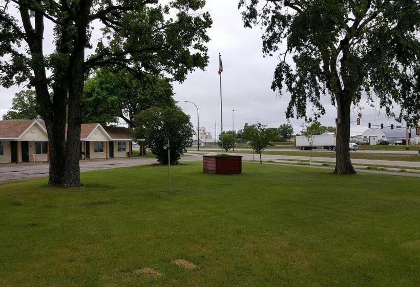 디럭스 패밀리 룸, Budget Host Inn