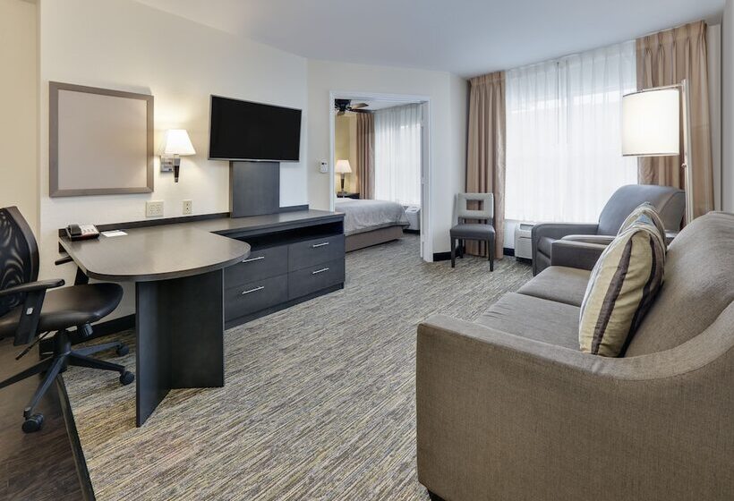 جناح, Candlewood Suites Dallas Market Center Love Field, An Ihg