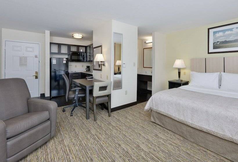 Suite, Candlewood Suites Dallas Market Center Love Field, An Ihg
