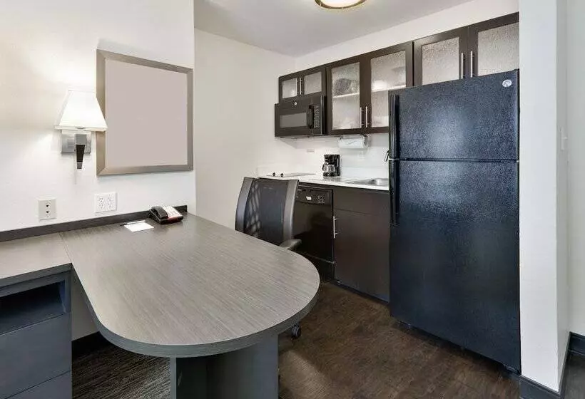 سوئیت 2 خوابه, Candlewood Suites Dallas Market Center Love Field, An Ihg