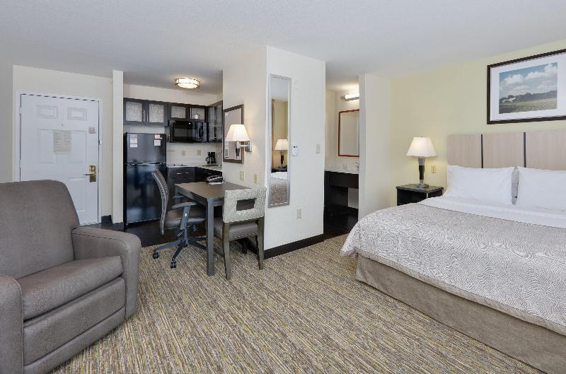 Suite, Candlewood Suites Dallas Market Center Love Field, An Ihg