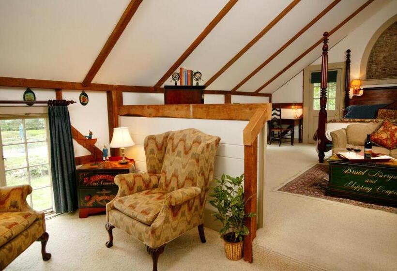 Номер Deluxe Кровать Кинг, Captain's House Inn