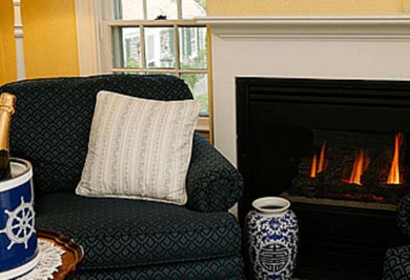 スーペリアースイート, Captain's House Inn