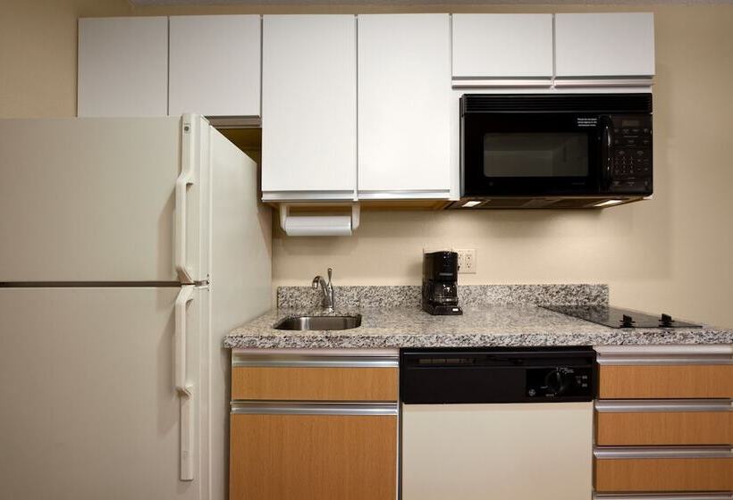 جناح, Mainstay Suites Raleigh Cary