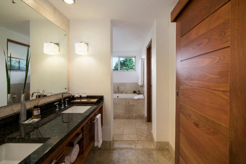 جناح, Mainstay Suites Raleigh Cary