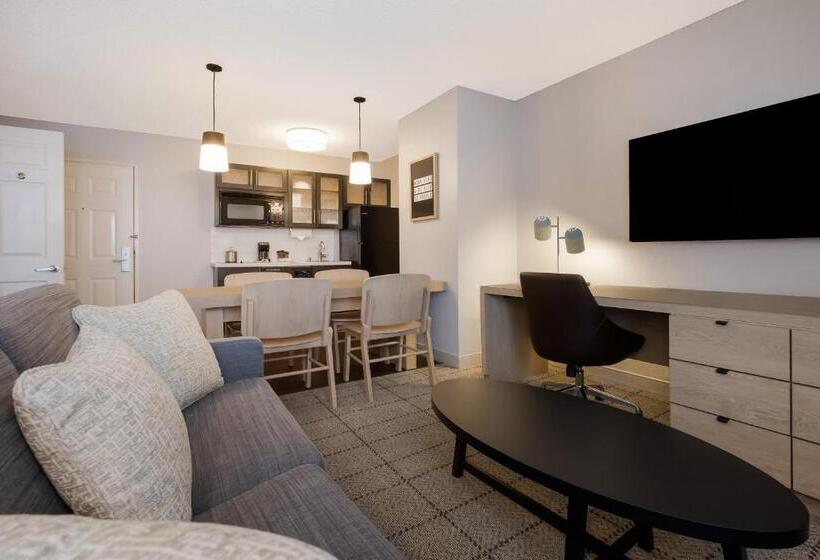 جناح, Sonesta Simply Suites Irvine East Foothill