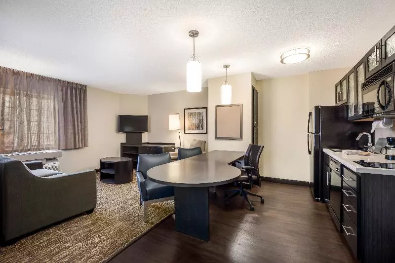 身障者適用スイートルーム, Sonesta Simply Suites Phoenix Glendale