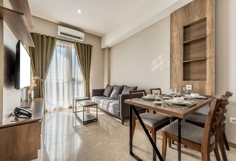 Апартаменты 1 Спальня Вид на Сад, Grande Valore Hotel Cikarang