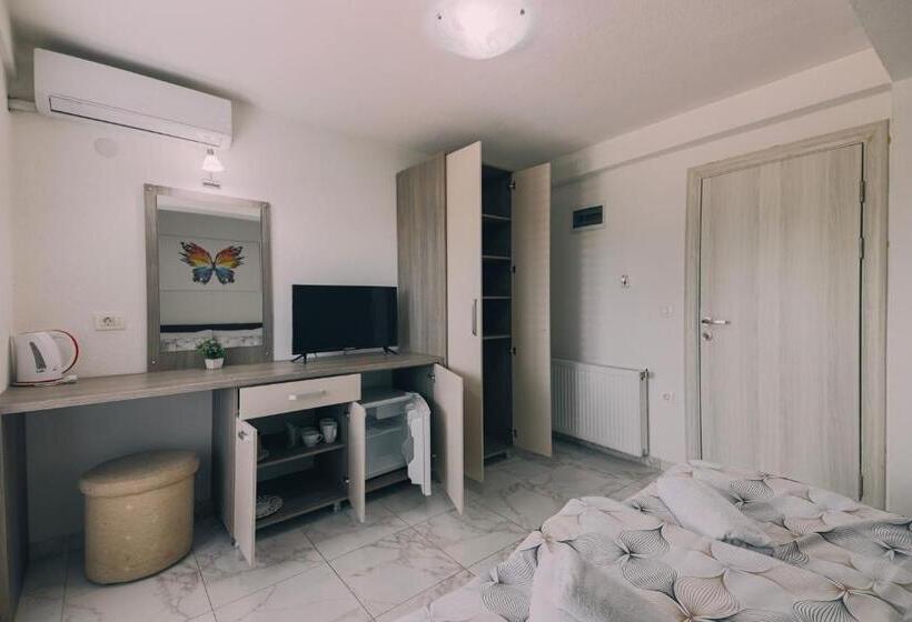 ویلای 1 خوابه, Villa Ekaterina