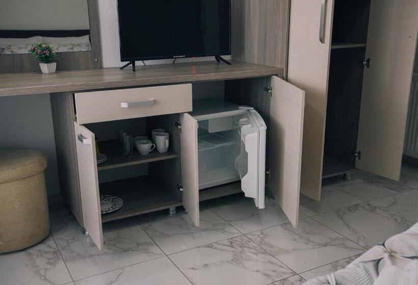 اتاق کلاسیک چهارنفره, Villa Ekaterina