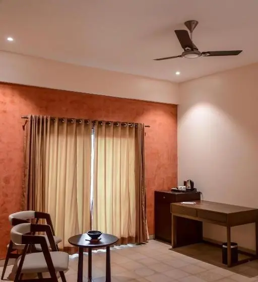 Sviitti, The Summer House, Pachmarhi   Am Hotel Kollection