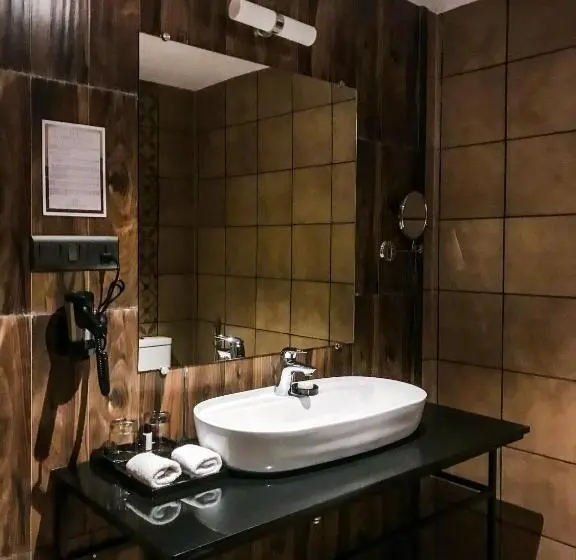 Deluxe-huone, The Summer House, Pachmarhi   Am Hotel Kollection