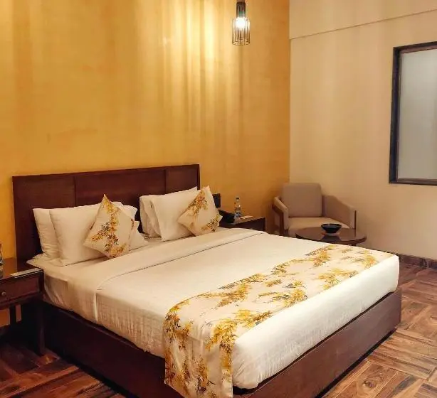 Deluxe-huone Parveke, The Summer House, Pachmarhi   Am Hotel Kollection