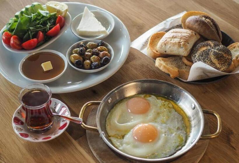 غرفة ديلوكس مزودة بشرفة, Bono Hotel Old Town