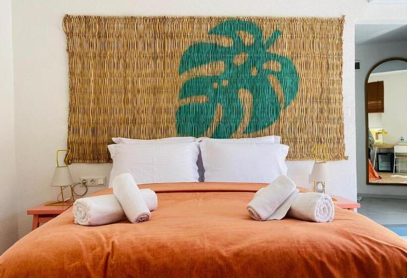 Номер Стандарт с Террасой, Bono Hotel Old Town