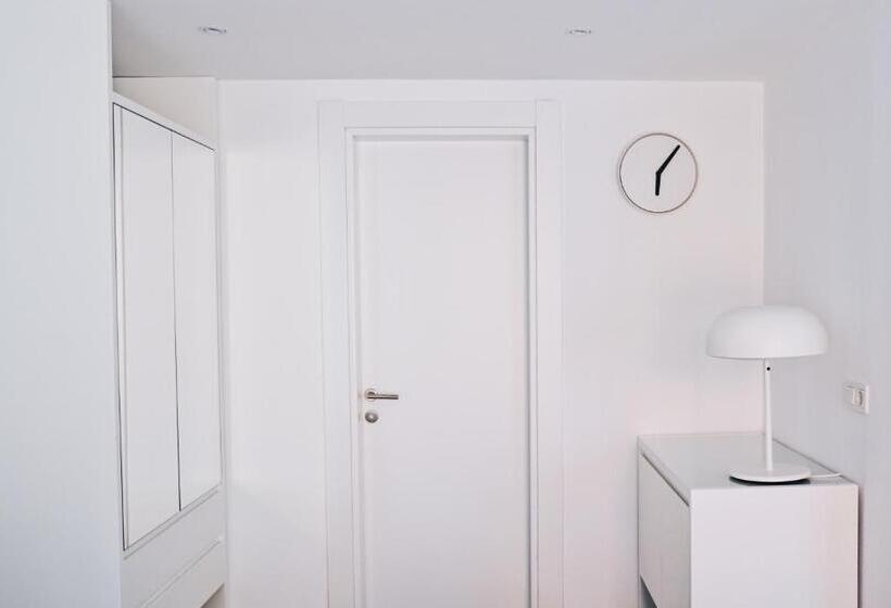 غرفة قياسية مزوَّدة بشُرفة, Bono Hotel Old Town