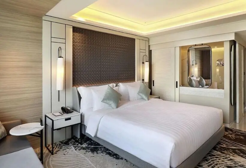 シティビューのデラックスルーム, Movenpick Surabaya City