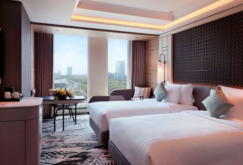 اتاق لوکس با چشم‌انداز شهر, Movenpick Surabaya City
