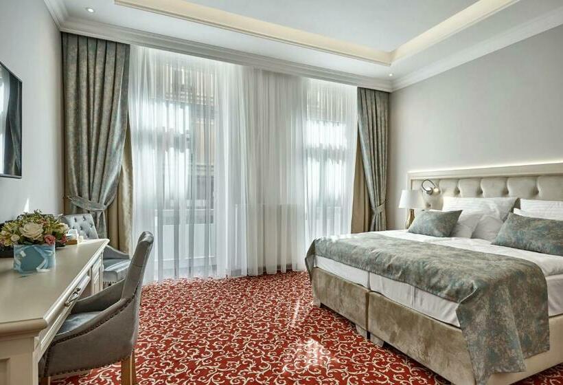 디럭스 룸, Golden Key Boutique