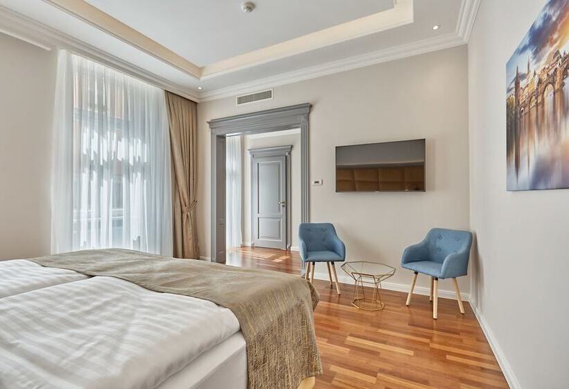 디럭스 룸 도시 전망, Golden Key Boutique