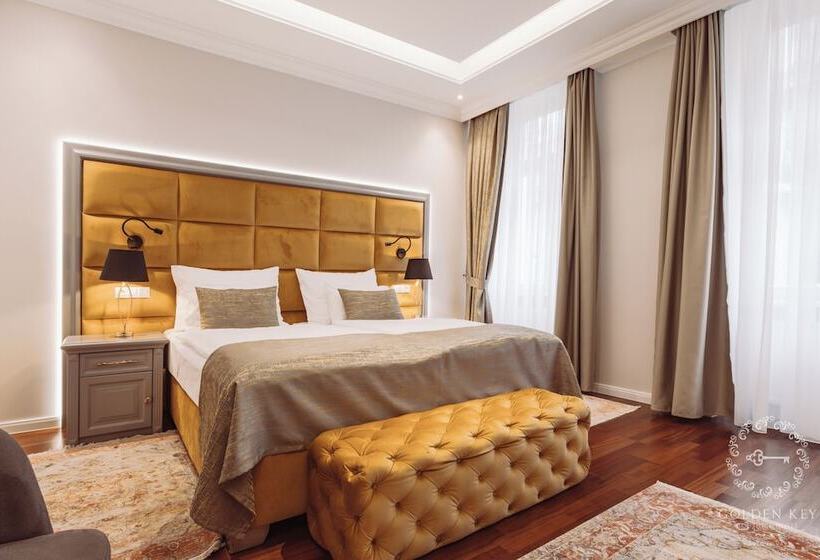 디럭스 룸 도시 전망, Golden Key Boutique