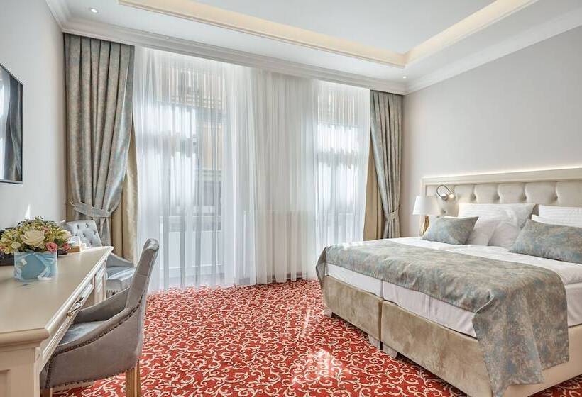 디럭스 룸 도시 전망, Golden Key Boutique