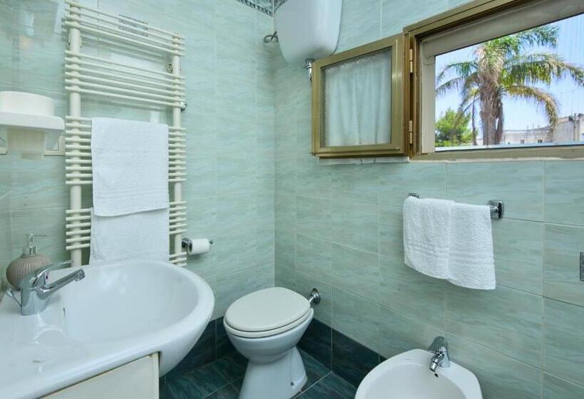 Standard Triple Room with Terrace, Balcone Su Otranto