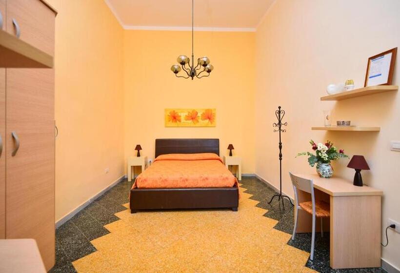 Standard Triple Room with Terrace, Balcone Su Otranto