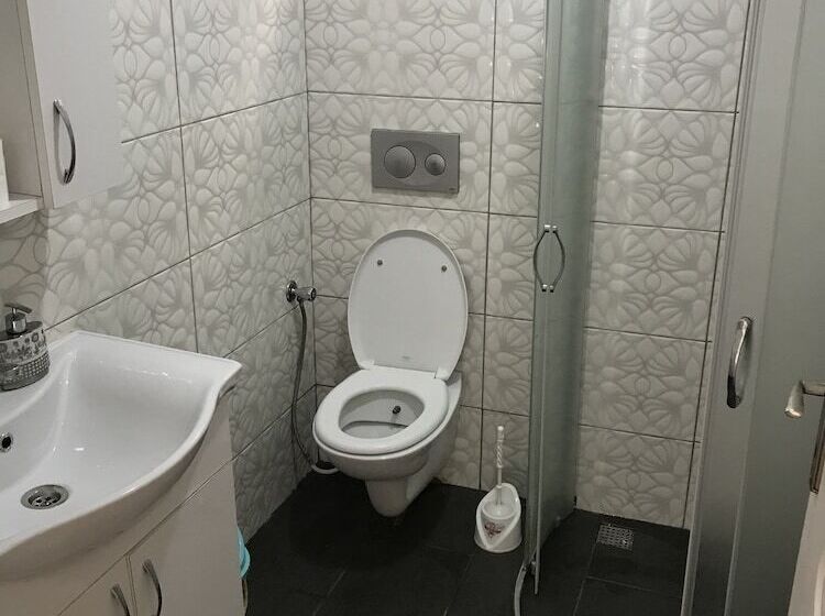 سرير فى غرفة مشتركه, Amintas Hostel & Motel