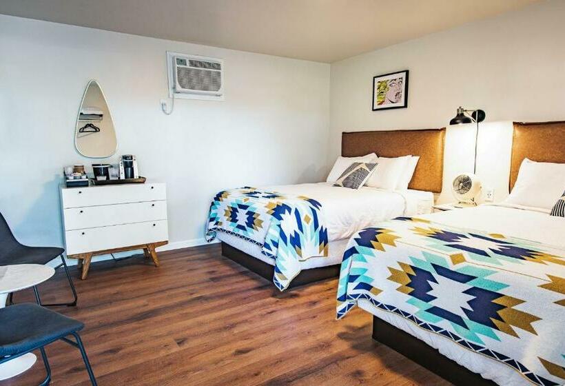 Номер Deluxe, Stonewall Motor Lodge