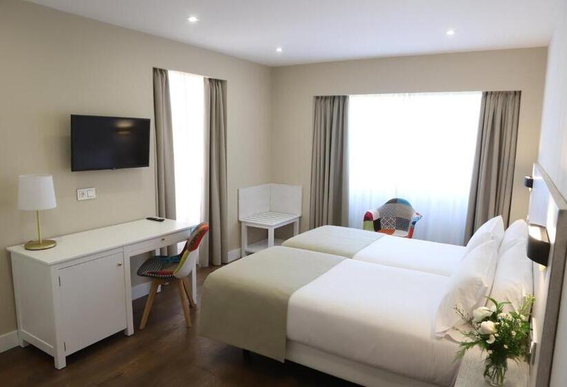 غرفة سوبيريور, Vía Xix