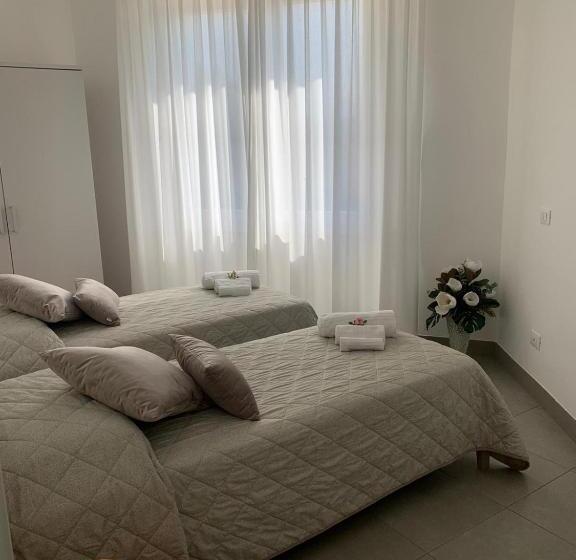 Family Suite, Lorena