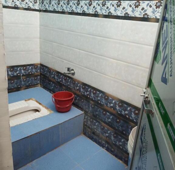 エコノミールーム, Vindhyvasini Guest House