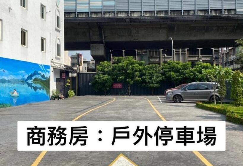 اتاق استاندارد چهار تخته, Ouge Motel   Fengshan