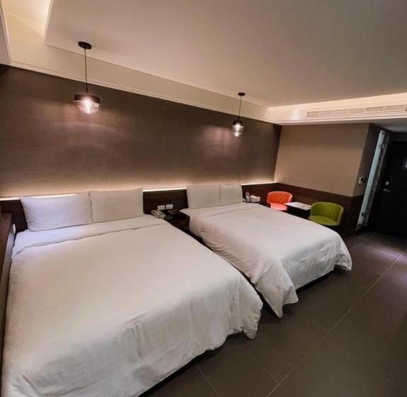 اتاق استاندارد چهار تخته, Ouge Motel   Fengshan