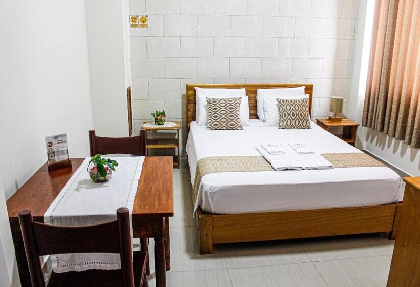 اتاق لوکس, Studio 69 Apart