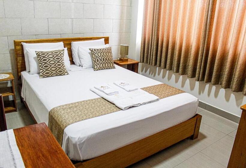 اتاق لوکس, Studio 69 Apart