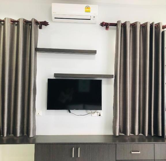 스탠다드 스튜디오, Sunset Mekong Apartment
