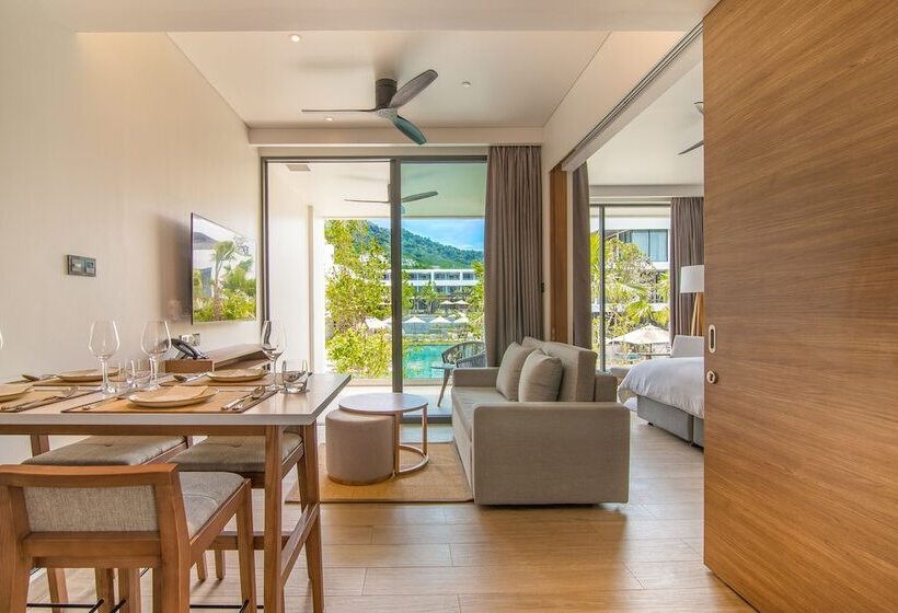 プールビュースイート, Stay Wellbeing & Lifestyle Resort