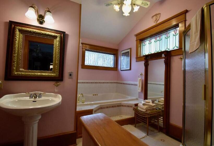 Номер Deluxe Кровать Кинг, The Scofield House B&b