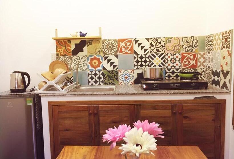 بانگلوی استاندارد, Langchia Home