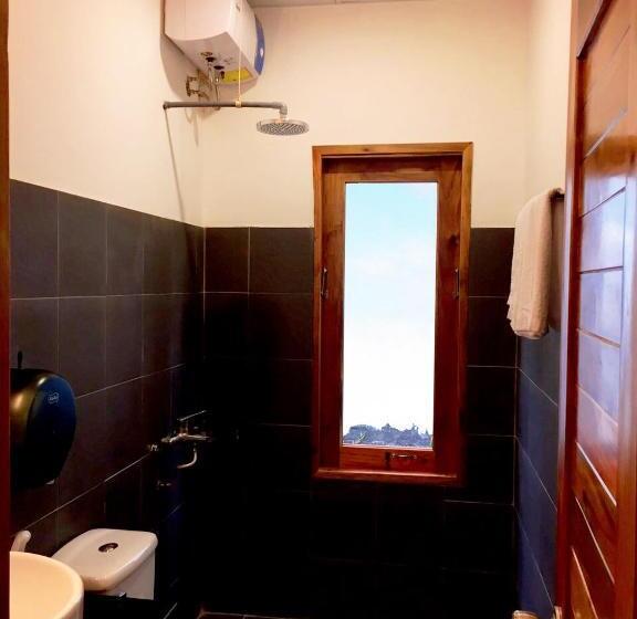 بانگلوی استاندارد, Langchia Home