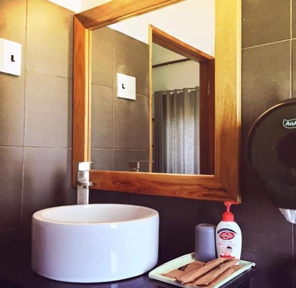 بانگلوی استاندارد, Langchia Home