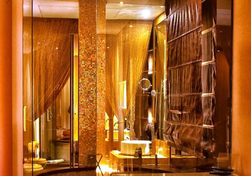 جناح سرير كينج, Baymont By Wyndham Hot Springs