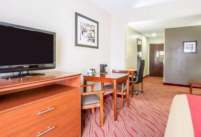 キングサイズベッドのスイートルーム, Comfort Inn Poplar Bluff North
