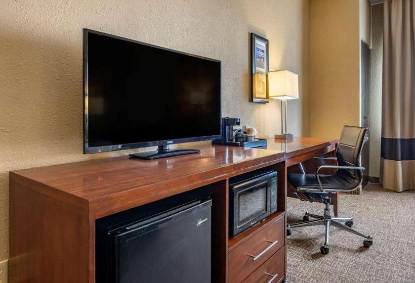 Номер Стандарт Кровать Кинг Адаптированный для Инвалидов, Comfort Inn Shelbyville North
