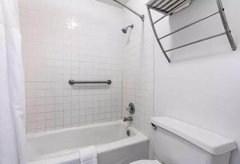 キングサイズベッドのスタンダードルーム, Econo Lodge Vero Beach  Downtown