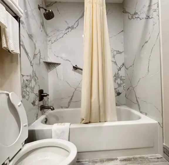 スタンダードルーム, Quality Inn Cleveland North